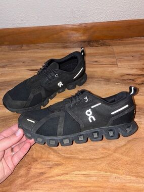 On Cloud 5 Women’s Waterproof Comfy Running Shoes Sneakers Black - size 7